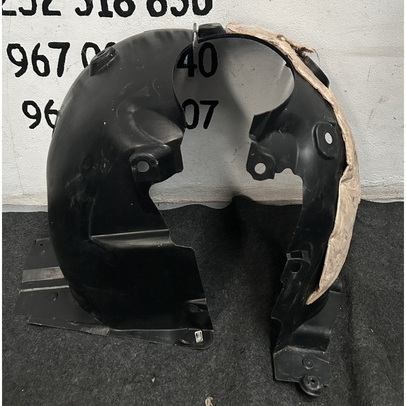 Cave De Roda Frente Direita	Renault Arkana