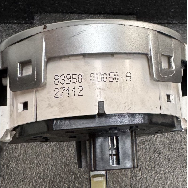 Interruptor / Botão 4 Piscas Toyota Yaris P13