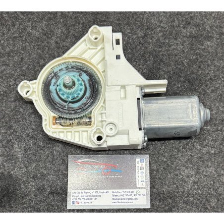 Motor Elevador Vidro Frente Direito	Audi A4 B8