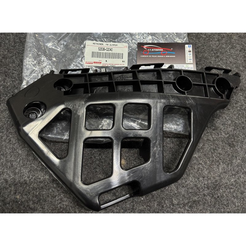Suporte Esquerdo Parachoques Dianteiro Toyota Auris (_E18_) Suporte Esquerdo Parachoques Dianteiro Toyota Auris (_E18_)