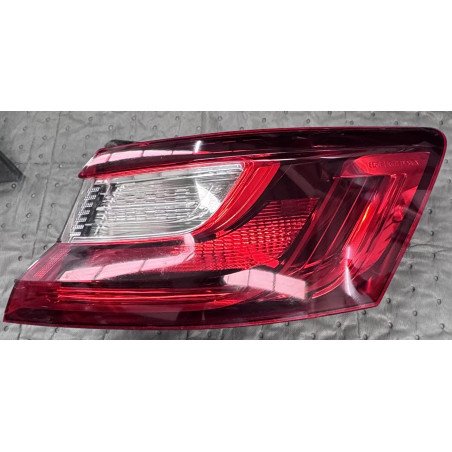 Renault Megane IV Sedan Farolim Direito Painel