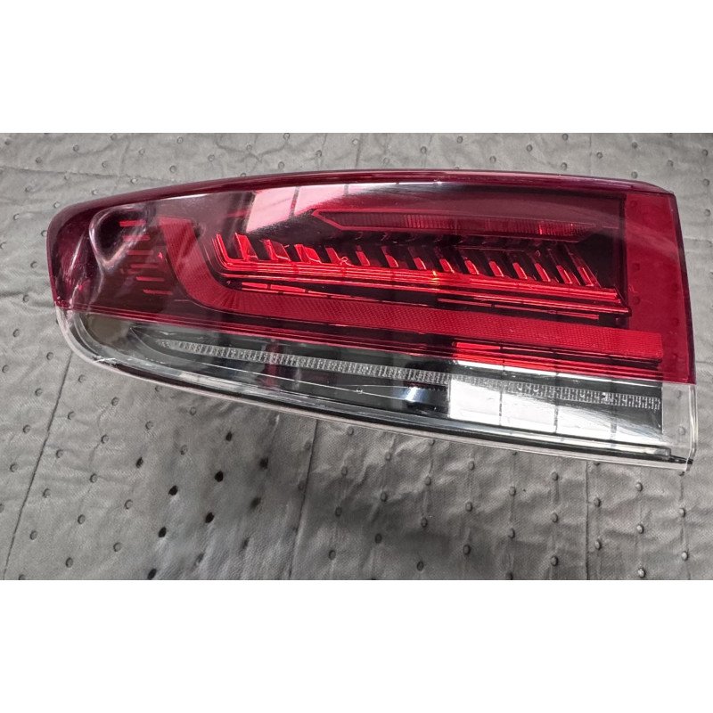 Renault Megane IV Farolim Esquerdo Painel