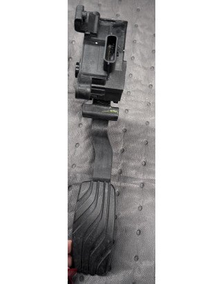 Renault Megane IV Hatchback Pedal Acelerador