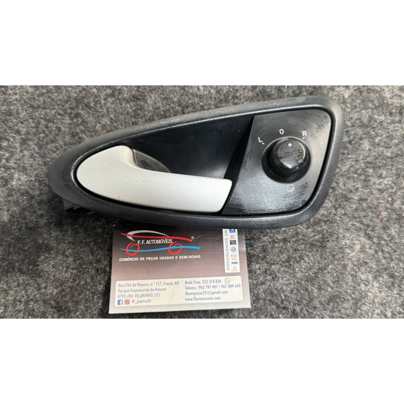 Puxador Interior Porta Frente Esquerda Seat Ibiza 6J Puxador Interior Porta Frente Esquerda Seat Ibiza 6J
