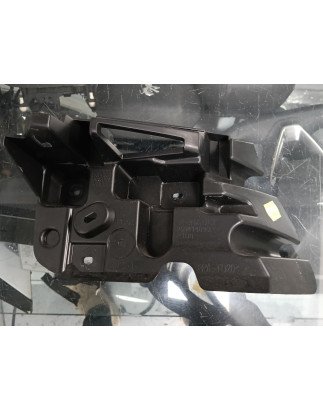 Renault Captur II Guia / Suporte Direita Parachoques Tras