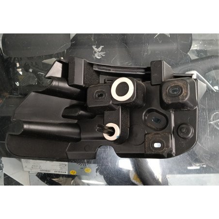 Renault Captur II Guia / Suporte Direita Parachoques Tras