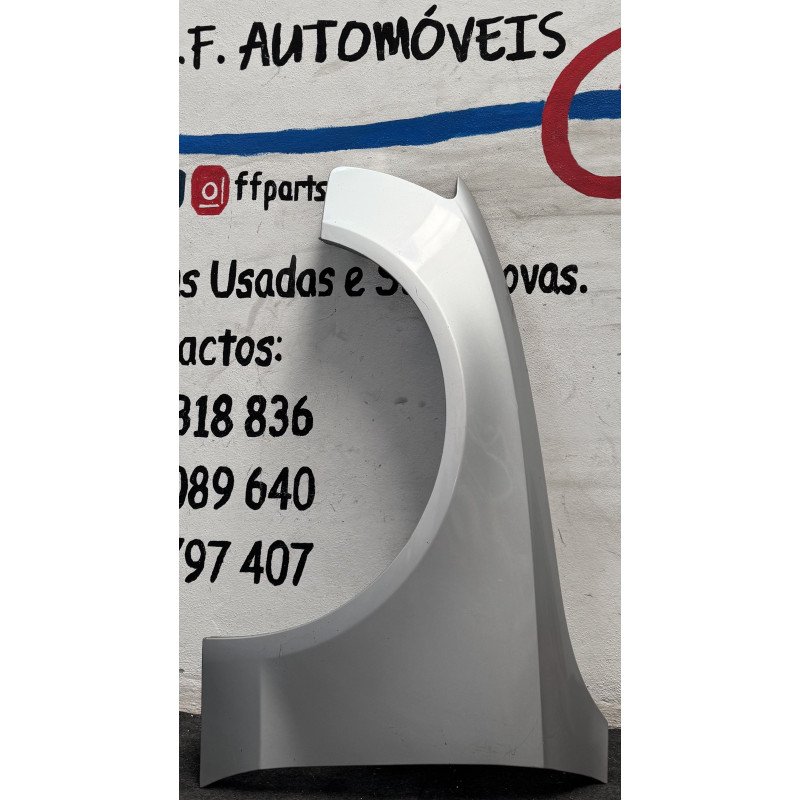 Audi A5 8T Guarda Lamas Esquerdo