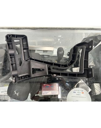 Peugeot 5008 Guia Direita Parachoques Tras