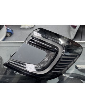 Renault Captur II Farolim Painel Direito