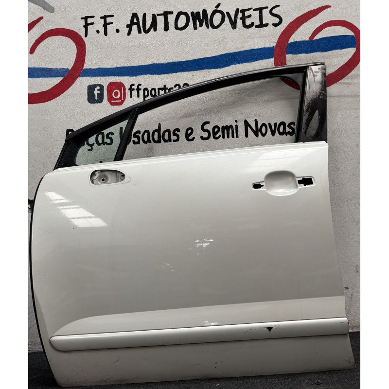 Porta Frente Esquerda Peugeot 3008 I / 5008 I Porta Frente Esquerda Peugeot 3008 I / 5008 I