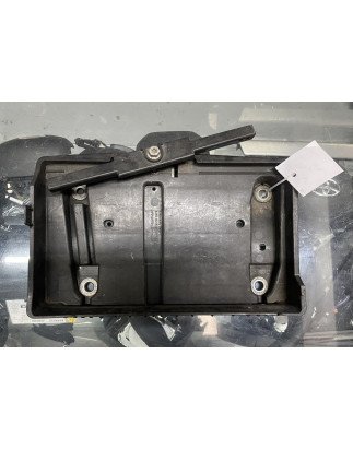 Mercedes Benz W205 Base Bateria