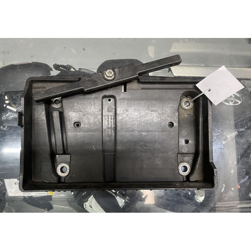 Mercedes Benz W205 Base Bateria