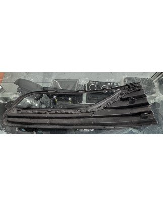 Volkswagen Polo 6R Grelha Farol Nevoeiro Esquerda