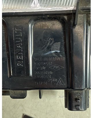 Luz Diurna Frente Esquerda	Renault Clio IV / Renault Captur I