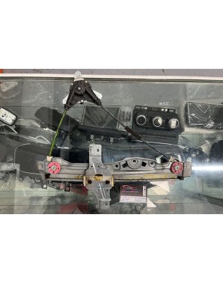 Peugeot 208 Elevador Tras Esquerdo