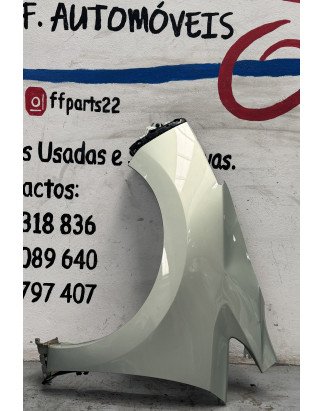 Nissan Leaf II Guarda Lamas Esquerdo