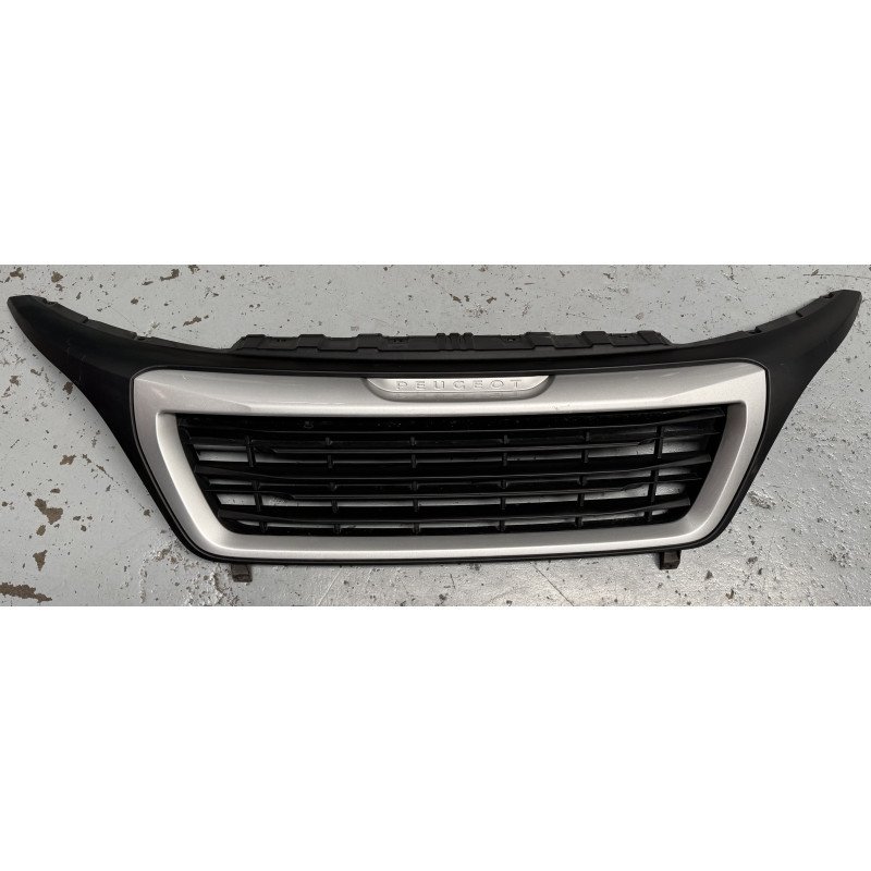 Peugeot Boxer Grelha Frontal