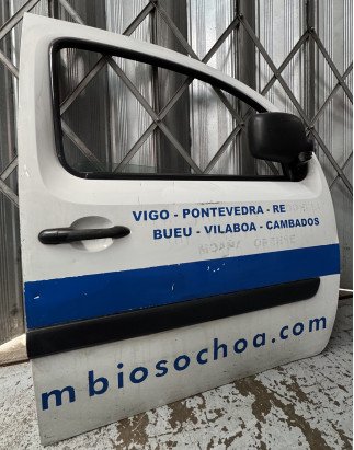 Renault Kangoo II  Porta Frente Direita
