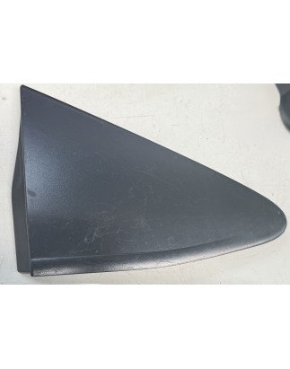 Toyota Yaris III Moldura Retrovisor Direito