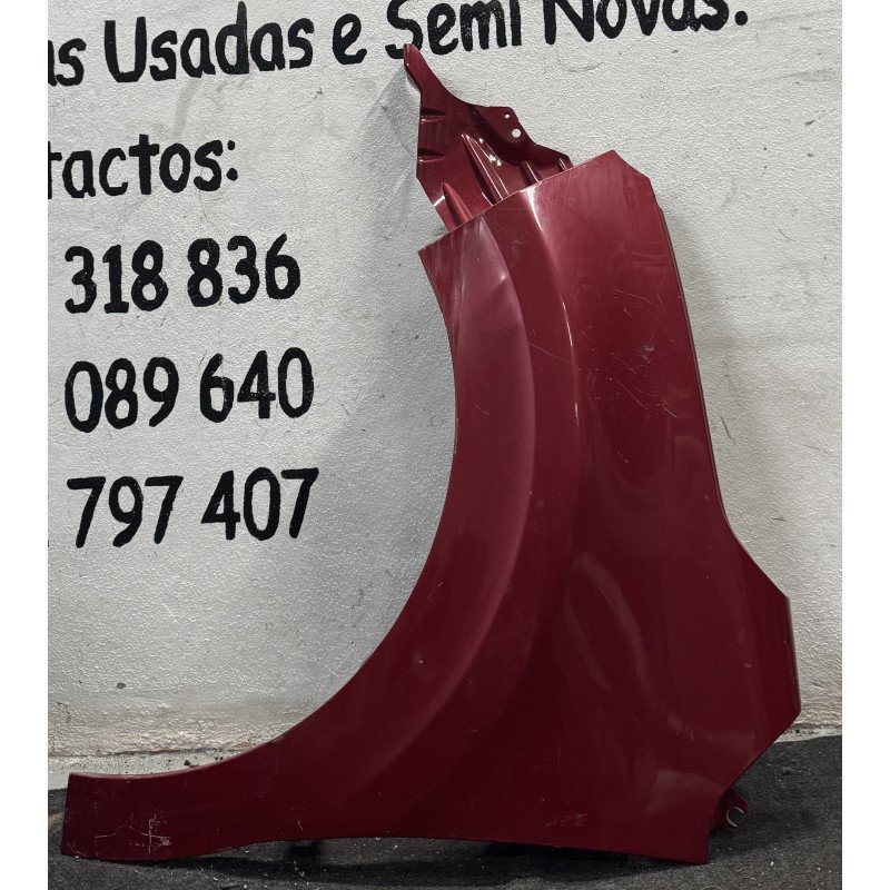 Citroen C3 III Guarda Lamas Esquerdo