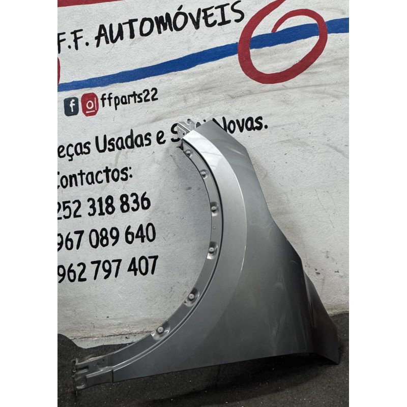 Nissan Qashqai J11 Guarda Lamas Esquerdo