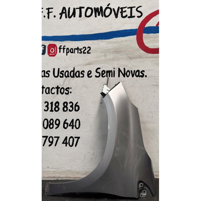 Peugeot 2008 I Guarda Lamas Esquerdo
