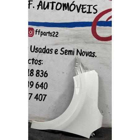Citroen C3 III Guarda Lamas Esquerdo