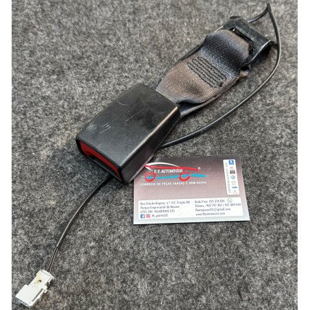 Opel Corsa E Encaixe Cinto Frente Esquerdo
