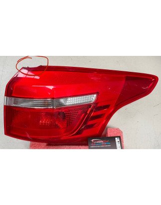 Ford Focus III Farolim Direito