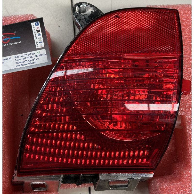 Peugeot 2008 Farolim Nevoeiro Esquerdo