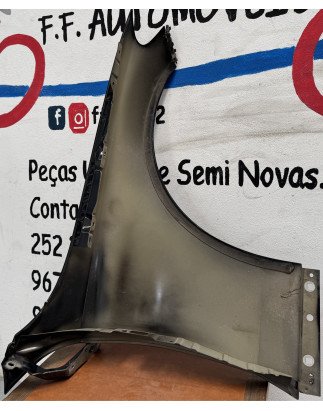 Mercedes Benz Classe C W205 Guarda Lamas Esquerdo