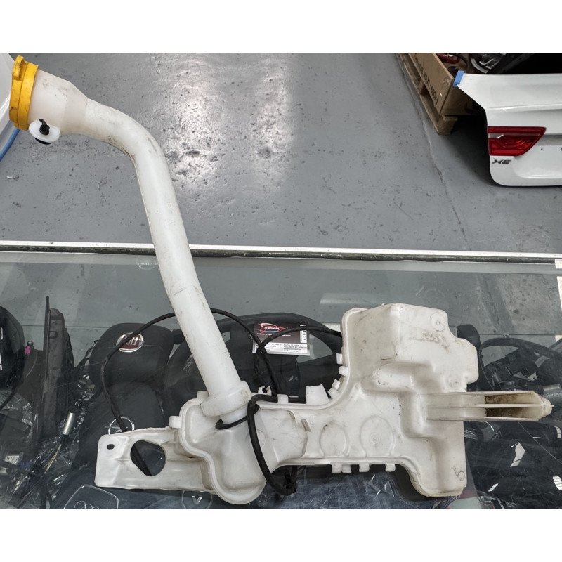 Renault Captur II Deposito Limpa Vidros