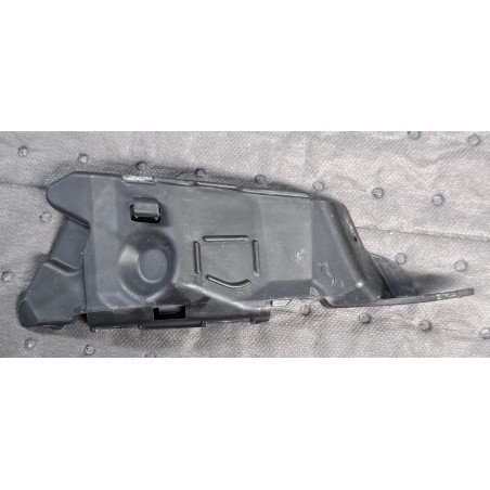 Seat Ibiza 6J / 6P / 6F / Seat Leon 1P / 5F Suporte / Guia Parachoques Traseiro / Frente