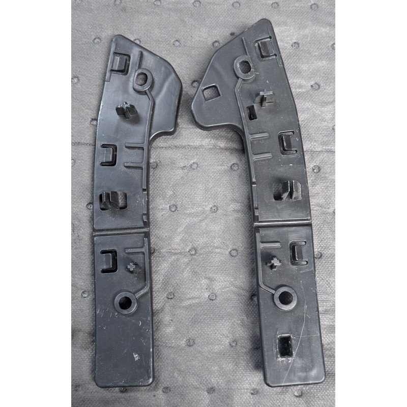 Citroen Berlingo B9 / Peugeot Partner Kit Suportes Parachoques Frente