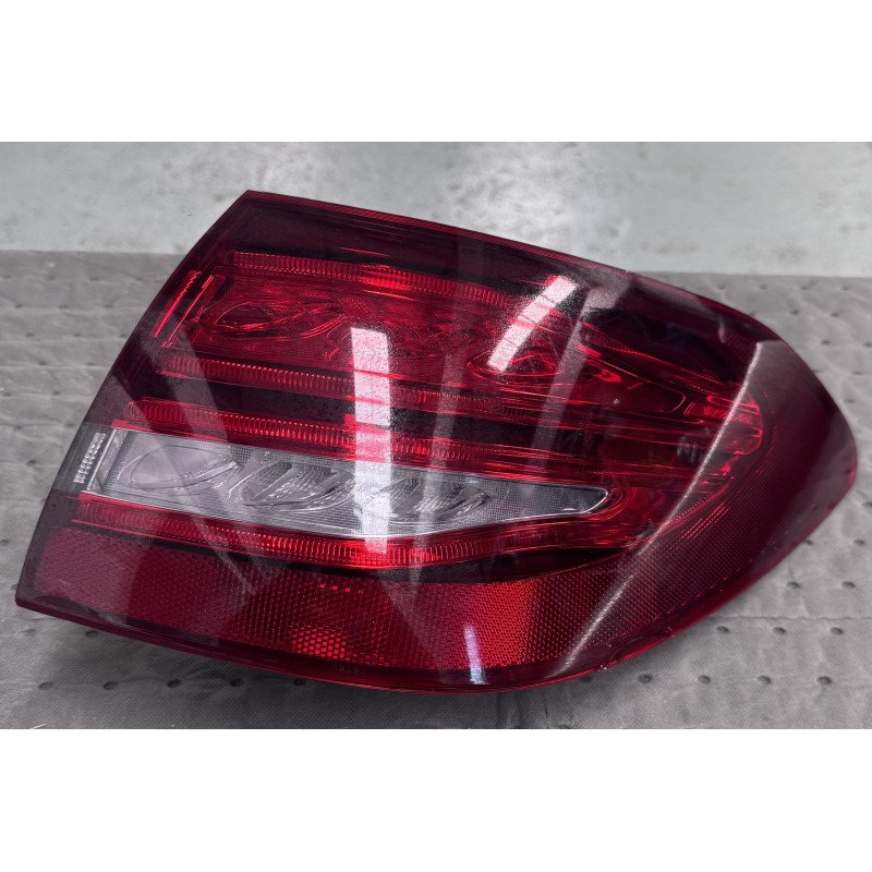 Mercedes Benz Classe C W205 / S205 Farolim Direito