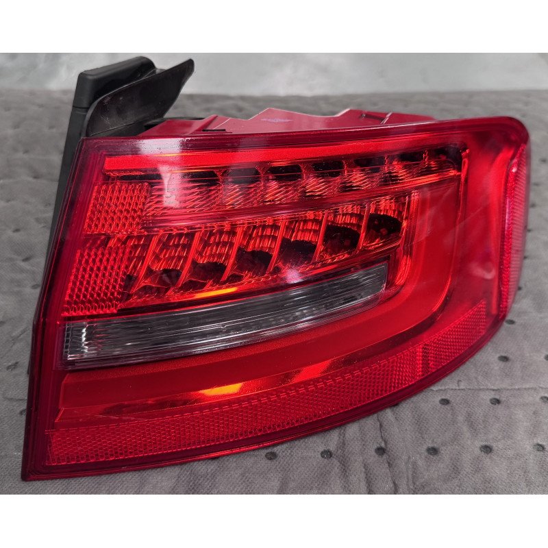 Audi A4 B8 Sedan Farolim Painel Direito