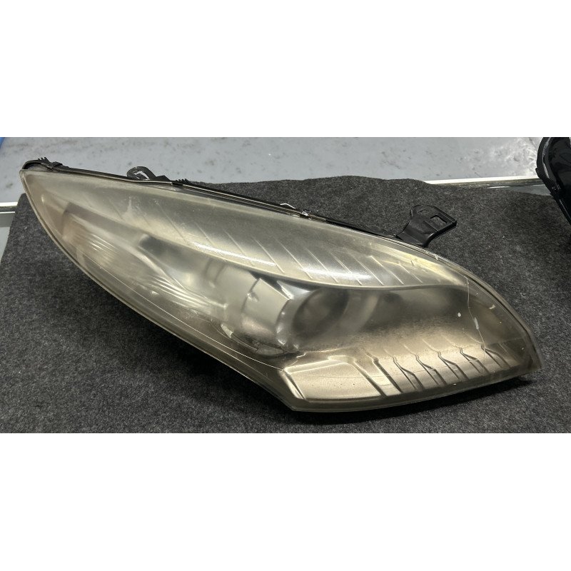 Ótica Direita Renault Megane III Ótica Direita Renault Megane III